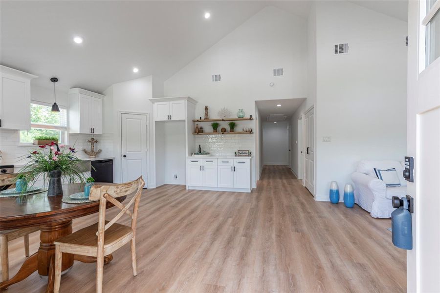 Inviting entrance with extensive recessed canned lighting.