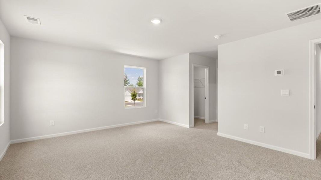 Spacious, unfurnished interior of a new home in Fairway 17 at Mirror Lake, Villa Rica (Image 21).