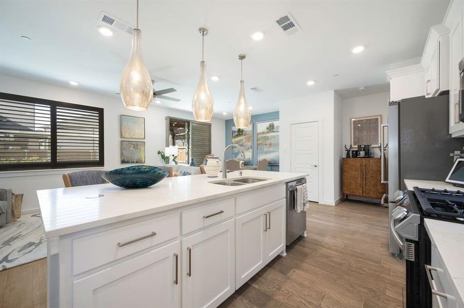Furnished interior view inside a new home in , Wylie (Image 12).