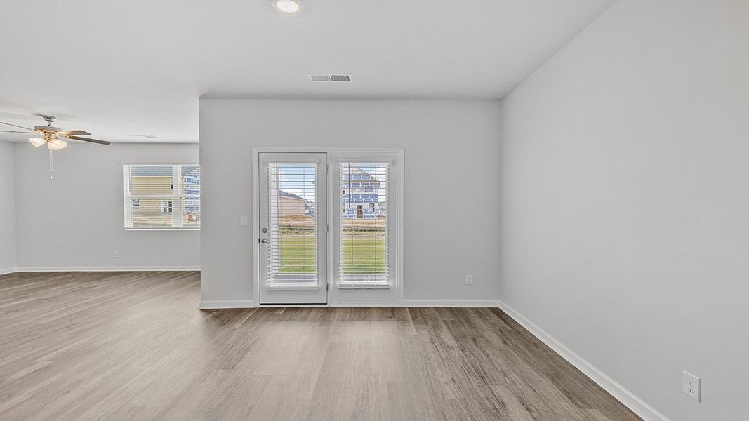 Spacious, unfurnished interior of a new home in Highland Hills, Graniteville (Image 19).