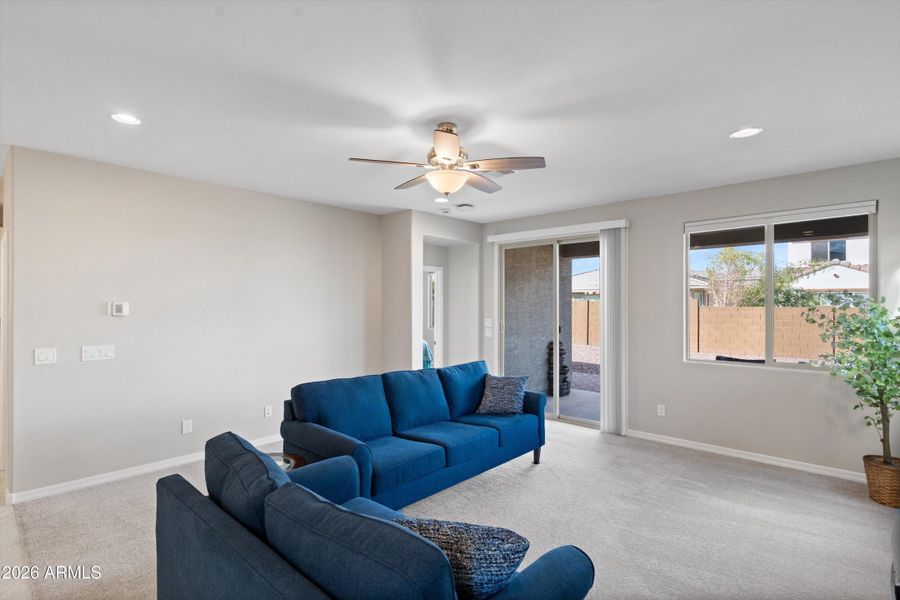 20-Family Room 20-Family Room