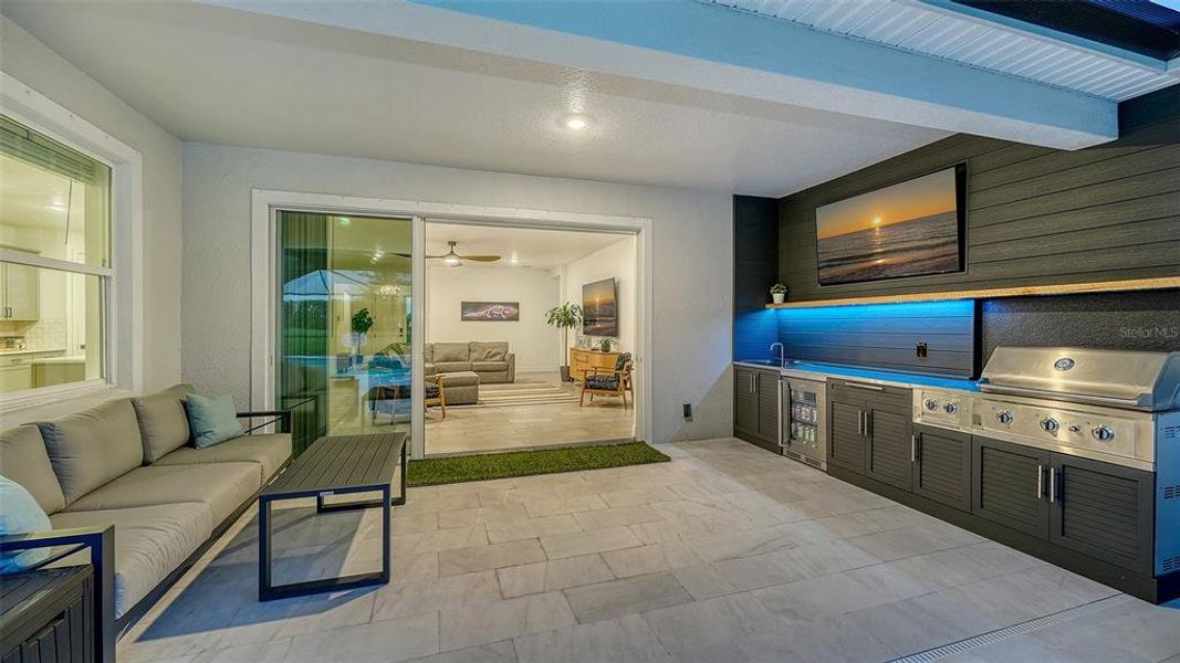 Exterior details and patio area of a home in Star Farms at Lakewood Ranch, Bradenton (Image 23).