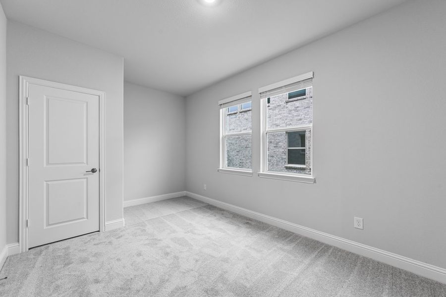 Spacious, unfurnished interior of a new home in Cross Creek Meadows 55s, Celina (Image 27).