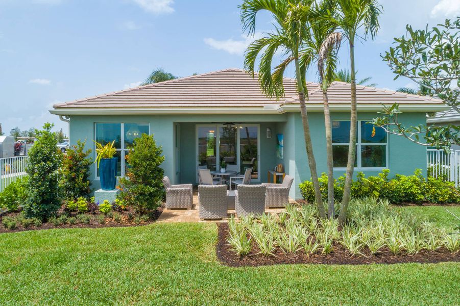 Representative exterior details of a home built from the Ibis by GL Homes in Valencia Parc at Riverland, Port St. Lucie (Image 3).