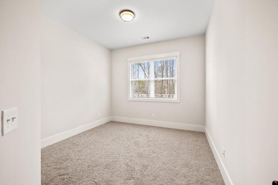 Spacious, unfurnished interior of a new home in Hillshire, Cumming (Image 23).