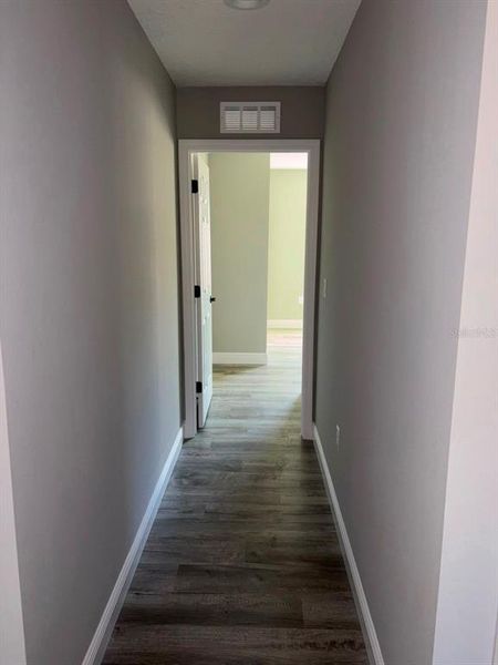 Spacious, unfurnished interior of a new home in , Dunnellon (Image 12).