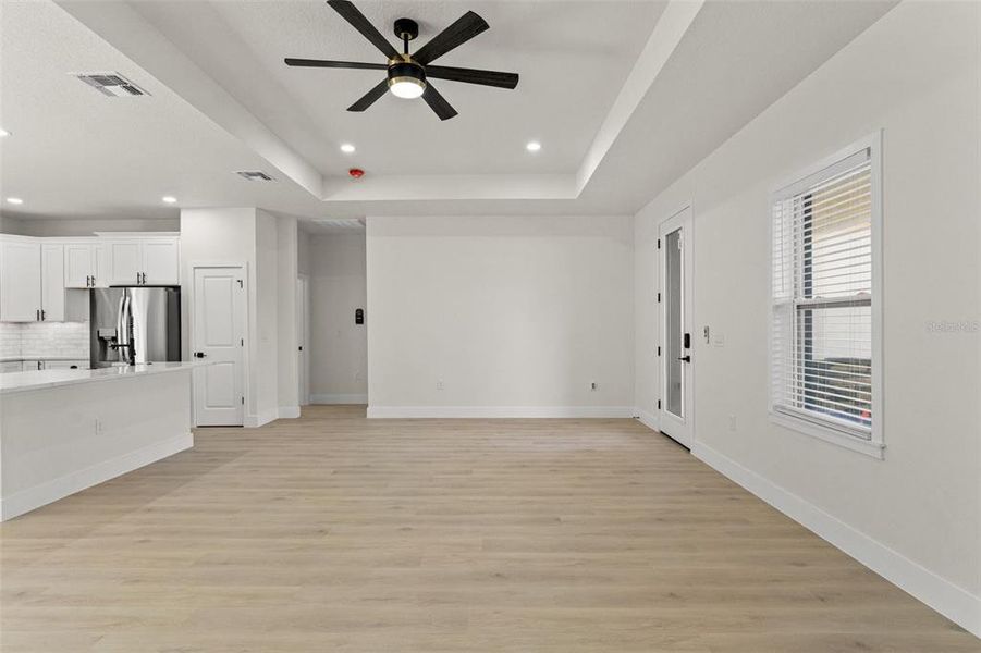 Spacious, unfurnished interior of a new home in , Weeki Wachee (Image 32).