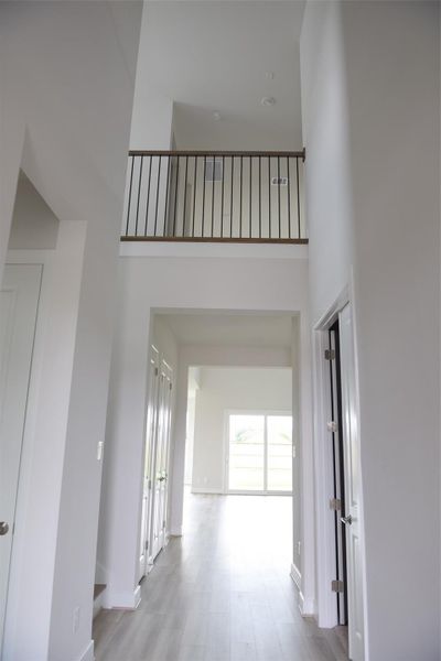 entry with high ceiling entry with high ceiling