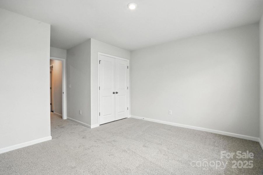 Spacious, unfurnished interior of a new home in Bailey Run, Charlotte (Image 20).