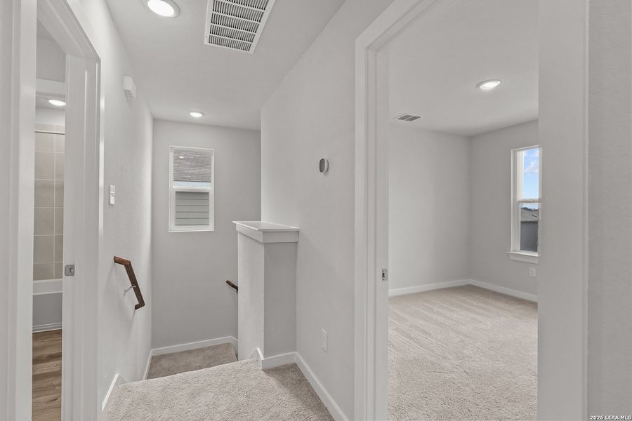 Spacious, unfurnished interior of a new home in Rosemont Hill, San Antonio (Image 17). Spacious, unfurnished interior of a new home in Rosemont Hill, San Antonio (Image 17).