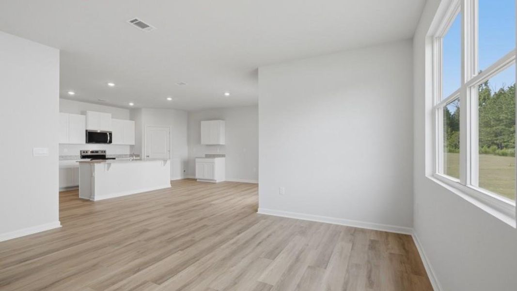 Spacious, unfurnished interior of a new home in Northberry, Rome (Image 29).