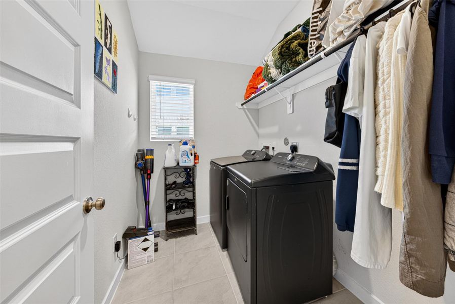 Furnished interior view inside a new home in Wall Street Village, Richmond (Image 14).