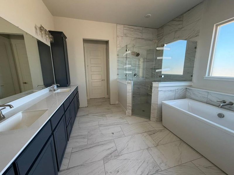 Furnished interior view inside a new home in Eagle Ridge Estates, Weatherford (Image 4).