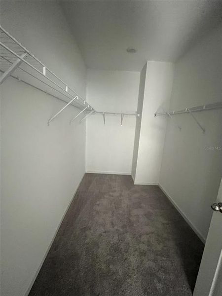 Spacious, unfurnished interior of a new home in Grand Park North, Dunnellon (Image 30).