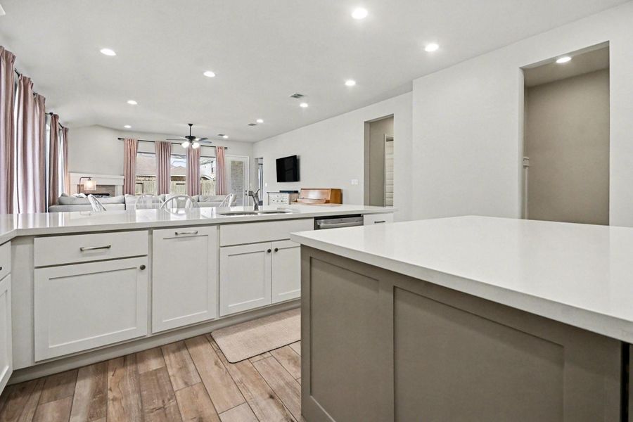 Furnished interior view inside a new home in Riceland 50', Mont Belvieu (Image 17). Furnished interior view inside a new home in Riceland 50', Mont Belvieu (Image 17).