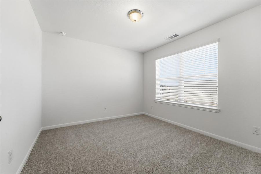 Spacious, unfurnished interior of a new home in La Terra, Celina (Image 21).