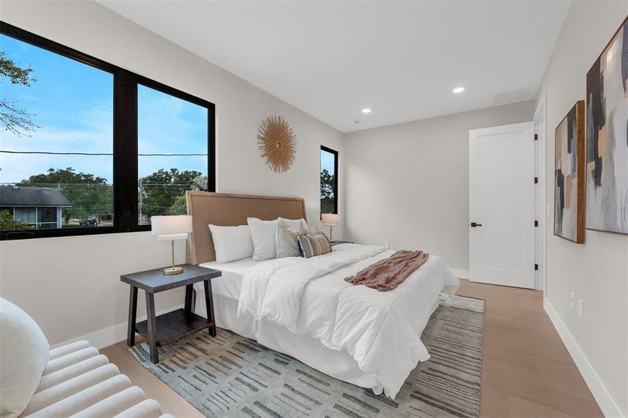 Furnished interior view inside a new home in , Orlando (Image 25).