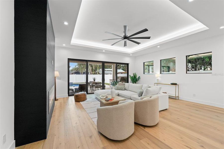 Furnished interior view inside a new home in , Orlando (Image 8).