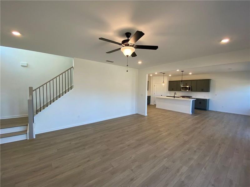 Spacious, unfurnished interior of a new home in Creekside, Dawsonville (Image 21).