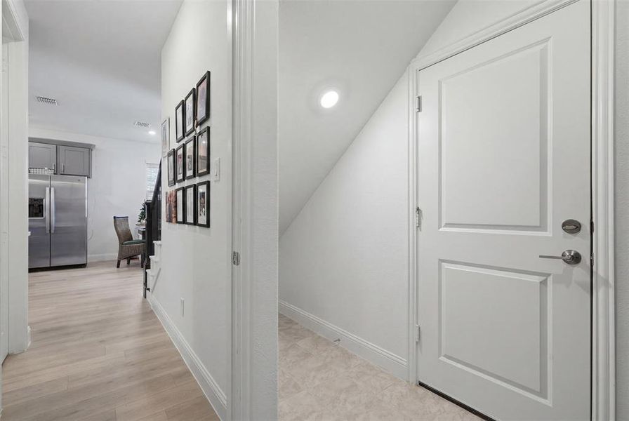 Spacious, unfurnished interior of a new home in Cross Creek Meadows, Celina (Image 19).