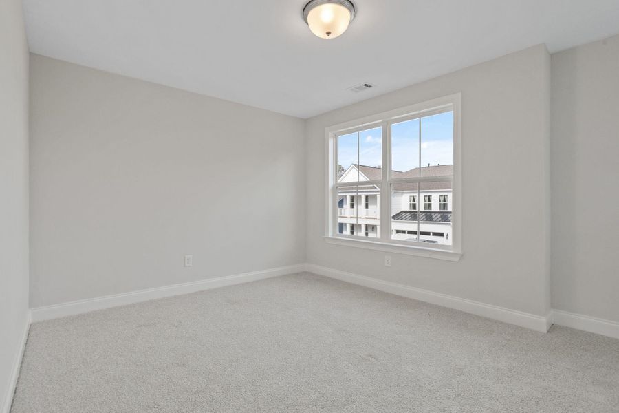 Spacious, unfurnished interior of a new home in Phillips Crossing, Ridgeville (Image 11).