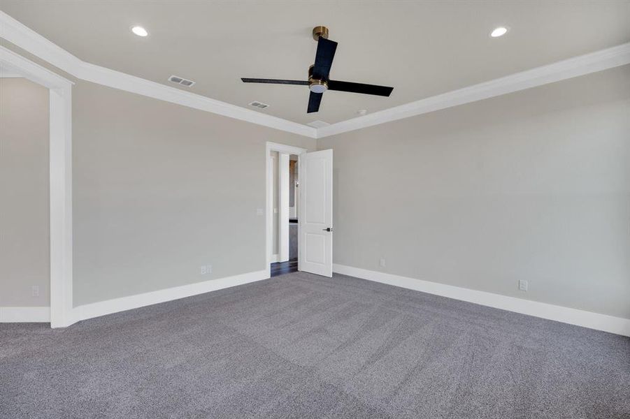 Spacious, unfurnished interior of a new home in , Waxahachie (Image 33). Spacious, unfurnished interior of a new home in , Waxahachie (Image 33).