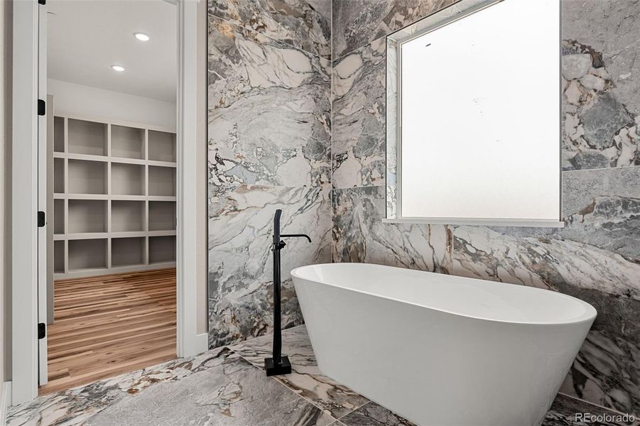 Furnished interior view inside a new home in , Strasburg (Image 5).