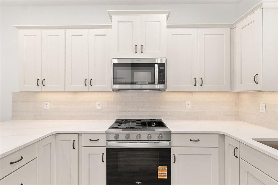 Furnished interior view inside a new home in , Ocala (Image 7).
