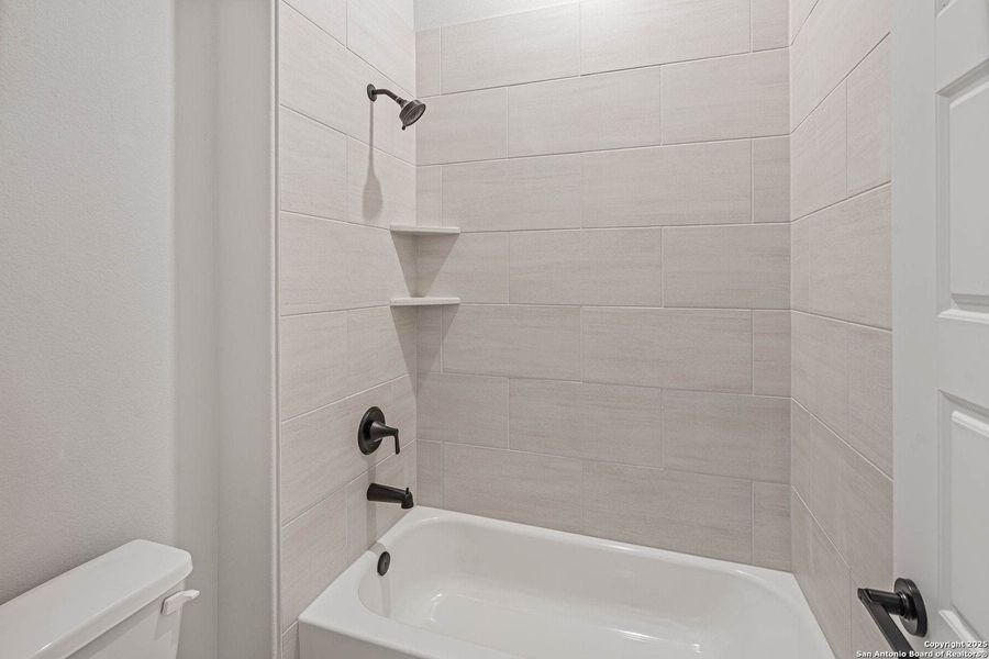 Image 12 of a home in Potranco West.