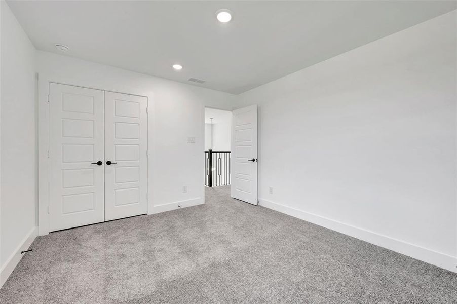 Spacious, unfurnished interior of a new home in Lily Creek at Sutton Fields, Aubrey (Image 32). Spacious, unfurnished interior of a new home in Lily Creek at Sutton Fields, Aubrey (Image 32).