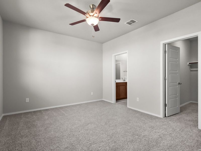Spacious, unfurnished interior of a new home in Applewhite Meadows, San Antonio (Image 23). Spacious, unfurnished interior of a new home in Applewhite Meadows, San Antonio (Image 23).