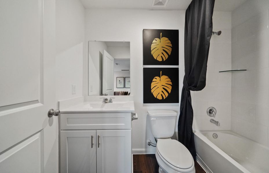 MODEL HOME images may NOT be consistent with the finished product.