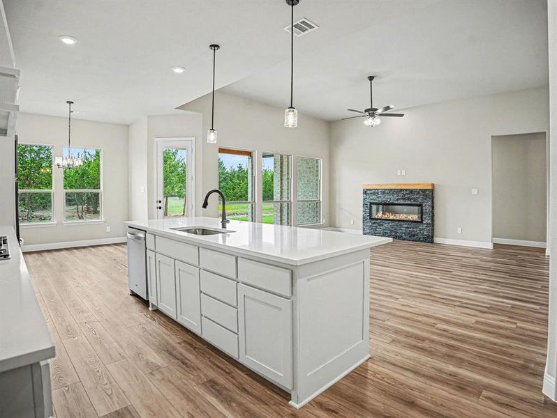 Furnished interior view inside a new home in Sagebrush Addition, Midlothian (Image 7). Furnished interior view inside a new home in Sagebrush Addition, Midlothian (Image 7).