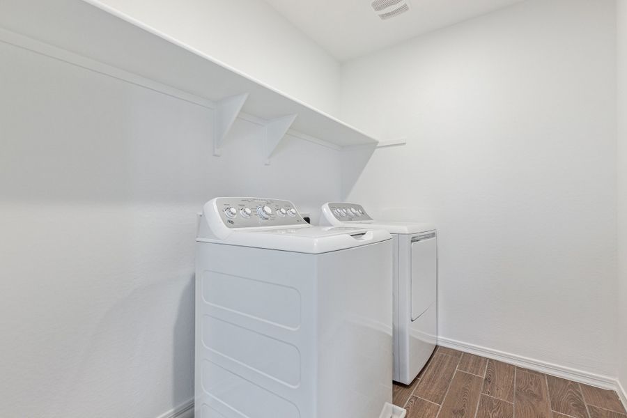 Representative furnished interior of a home built from the Evergreen by Taylor Morrison in Lucero Discovery Collection, Goodyear (Image 11).