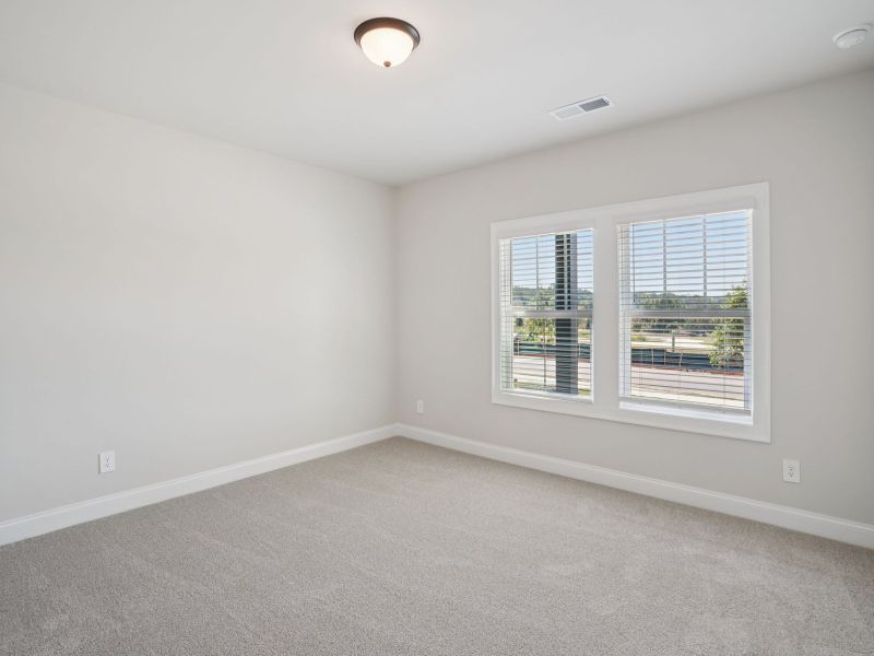 Spacious, unfurnished interior of a new home in Martin Springs - Highland Series, Lawrenceville (Image 16).