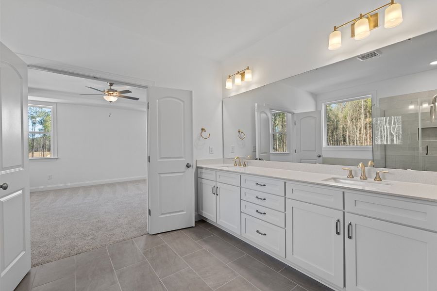 Representative furnished interior of a home built from the The Hampton by RobuckHomes in Baylee Ridge, Selma (Image 84). Representative furnished interior of a home built from the The Hampton by RobuckHomes in Baylee Ridge, Selma (Image 84).
