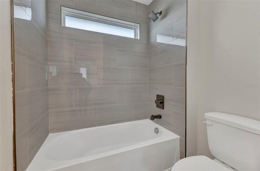 Furnished interior view inside a new home in , Port Charlotte (Image 16).