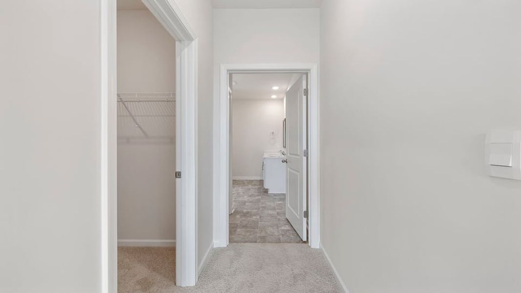 Spacious, unfurnished interior of a new home in Woodglen, Piedmont (Image 27).