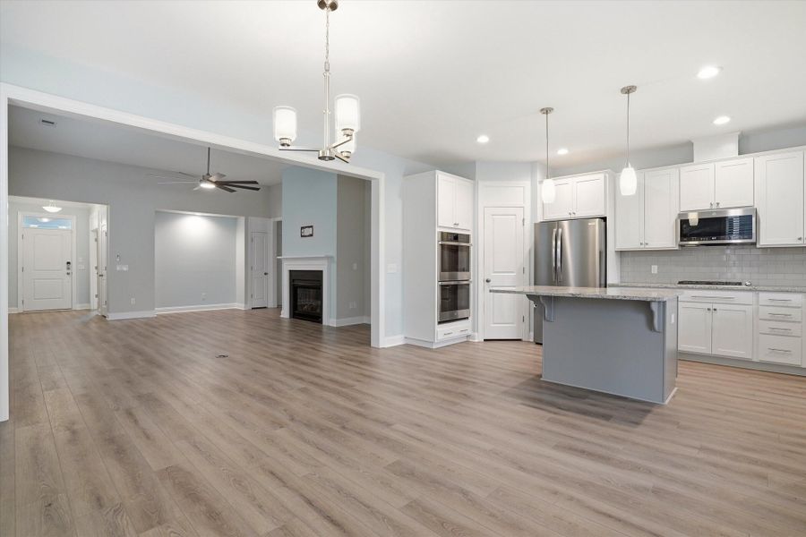 Spacious, unfurnished interior of a new home in , Summerville (Image 28).