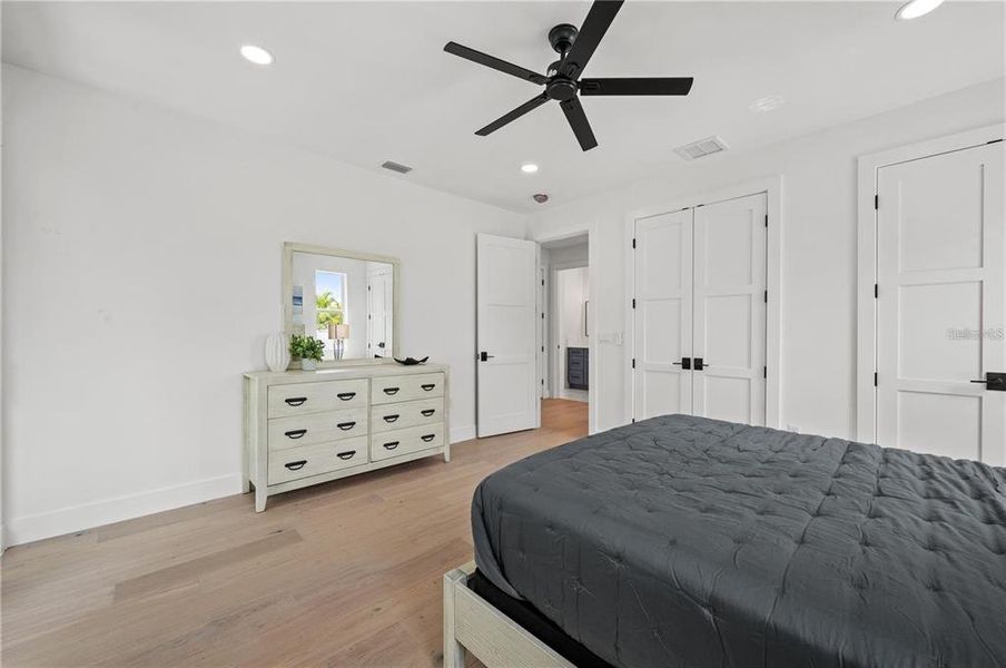Furnished interior view inside a new home in , Sarasota (Image 14).