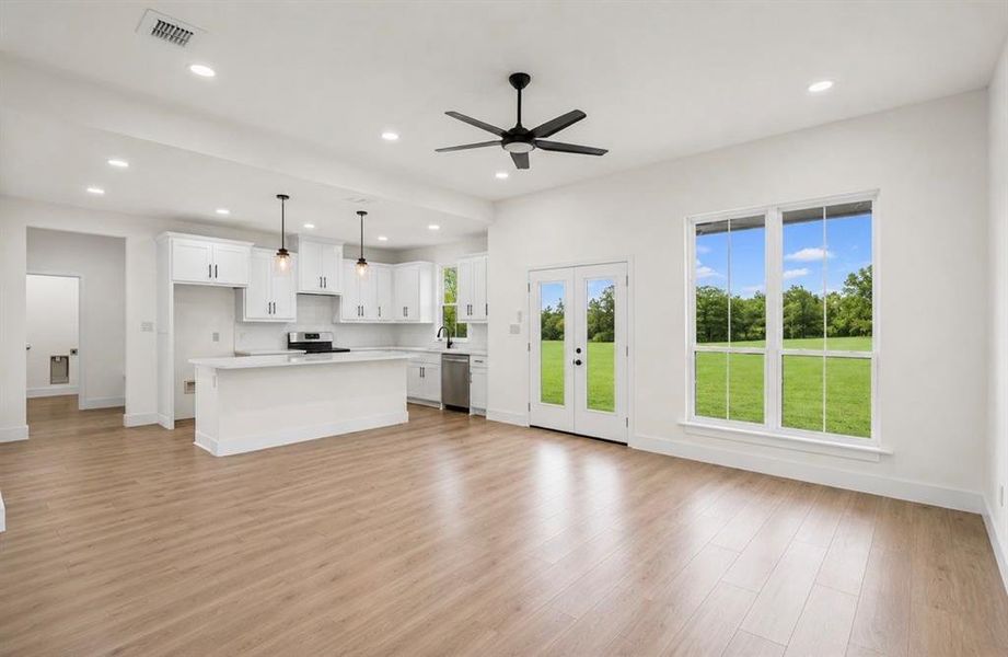 Spacious, unfurnished interior of a new home in , Millsap (Image 23).