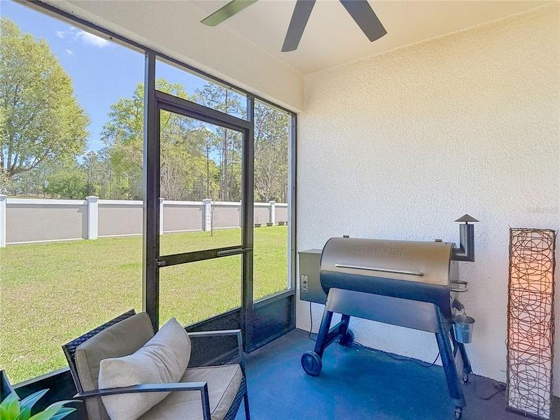 Exterior details and patio area of a home in , San Antonio (Image 29).