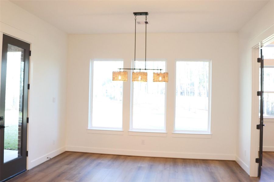 Dining Room Big Enough for Your 10 Foot Table