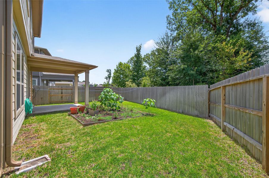 Image 45 of a home in Creekside Court. Image 45 of a home in Creekside Court.