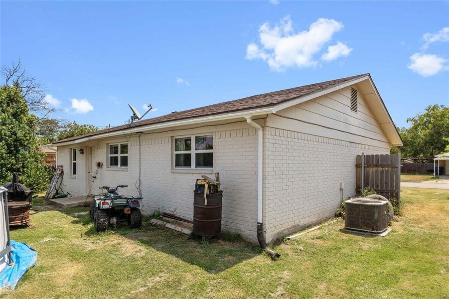 Front exterior of a new home in , Brownwood, TX, highlighting curb appeal (Image 2). Front exterior of a new home in , Brownwood, TX, highlighting curb appeal (Image 2).