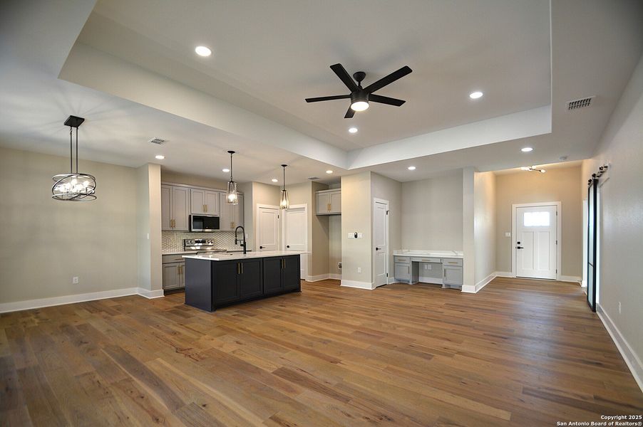 Spacious, unfurnished interior of a new home in , Kerrville (Image 34).