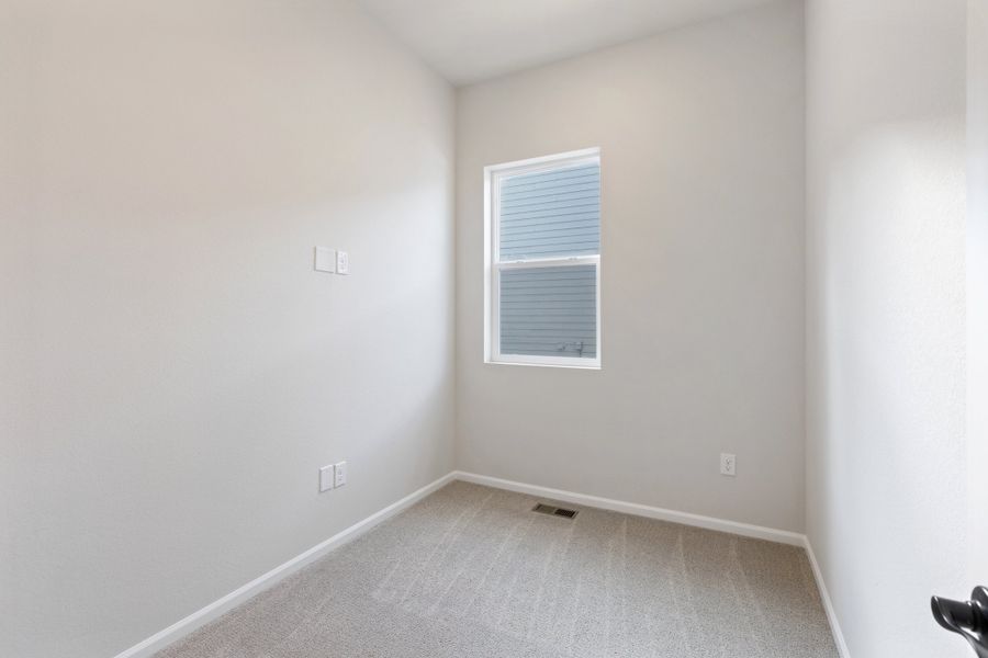 Spacious, unfurnished interior of a new home in The Manors Collection at Golden Overlook, Golden (Image 18).