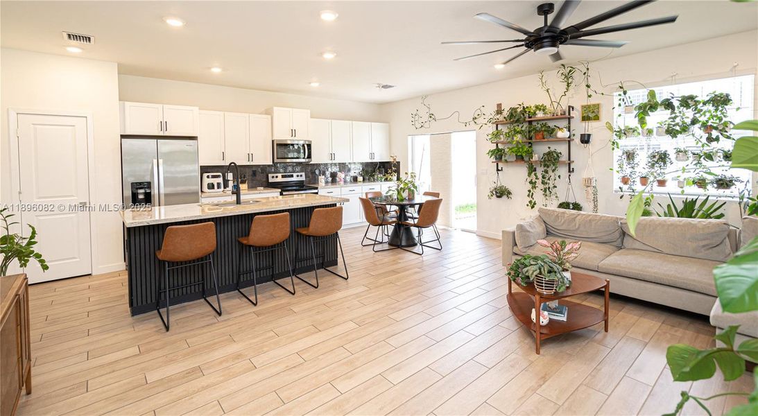 Furnished interior view inside a new home in , Homestead (Image 42).