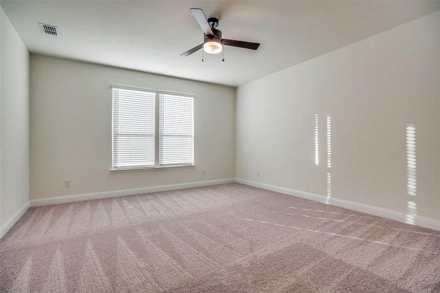 Spacious, unfurnished interior of a new home in The Preserve Estates, Justin (Image 21).