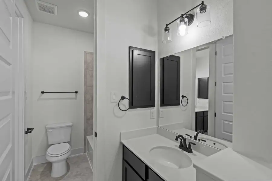 Furnished interior view inside a new home in Mesa Western, Cibolo (Image 7). Furnished interior view inside a new home in Mesa Western, Cibolo (Image 7).